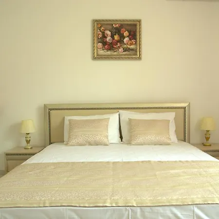 Sany Hotel 3*